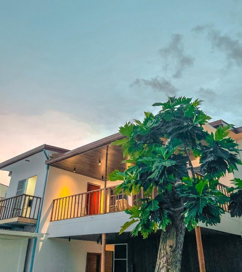 Fatims Beach House Maafushi Exterior photo