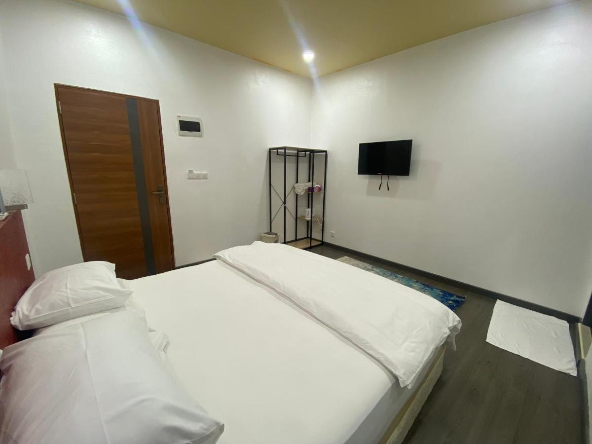 Fatims Beach House Maafushi Exterior photo